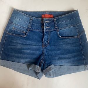 Waxx Jean, butt I love you shorts small